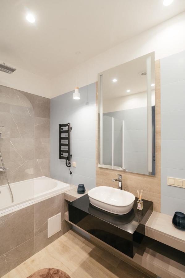 קייב Pearl Premium Apartments 3 מראה חיצוני תמונה